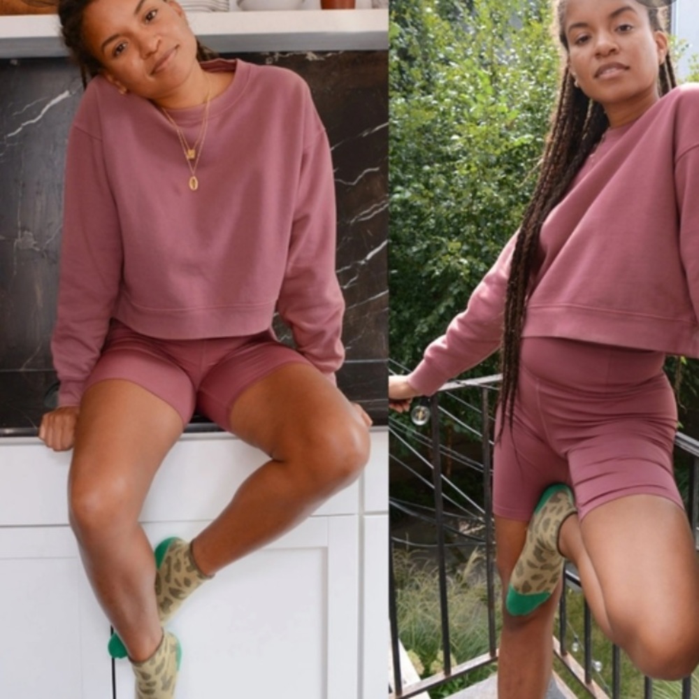 Girlfriend collective cropped sweatshirt in Mauve